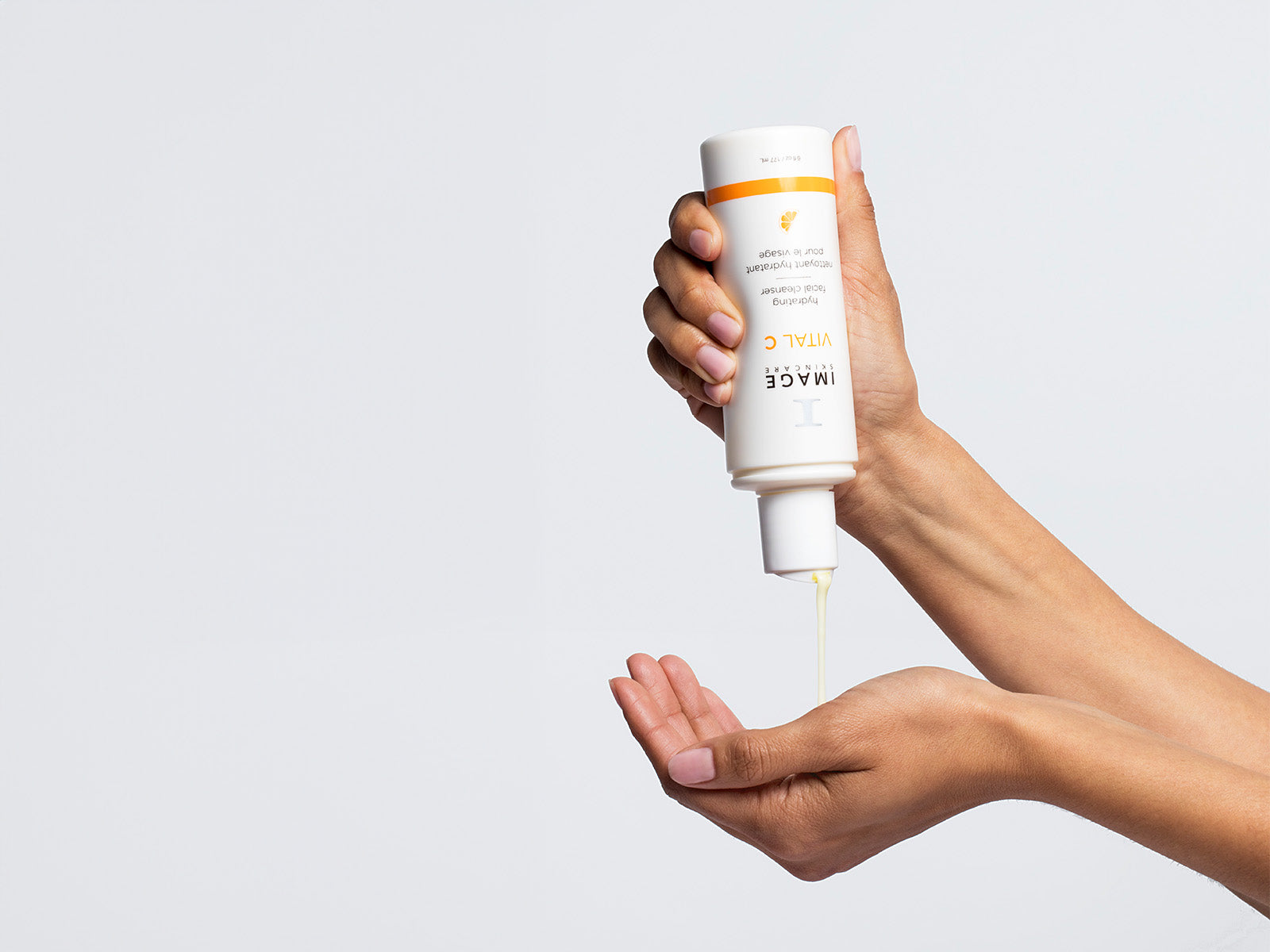 VITAL C - Hydrating Facial Cleanser