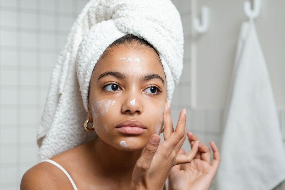 Wat is salicylzuur en wat doet het voor je huid?